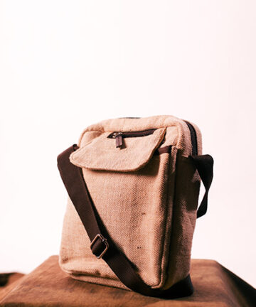BOYD Dune Collection sling bag