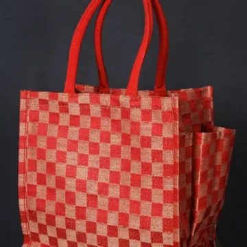 GLEN - jute mini shopping bag with bottle holder. Color: Red and Brown Length: 12 inches Width: 12 inches Height: 8 inches Price: ₹600