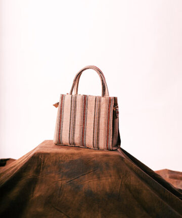 WELLS handbag Dune Collection crossbody sling bag