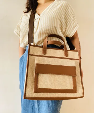 BEVERLY JUTESMART MESSENGER BAG