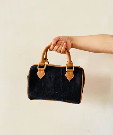 JED JUTESMART SLING BAG