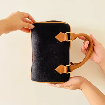 JED JUTESMART SLING BAG