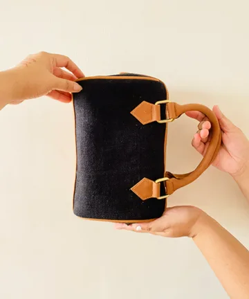 JED JUTESMART SLING BAG